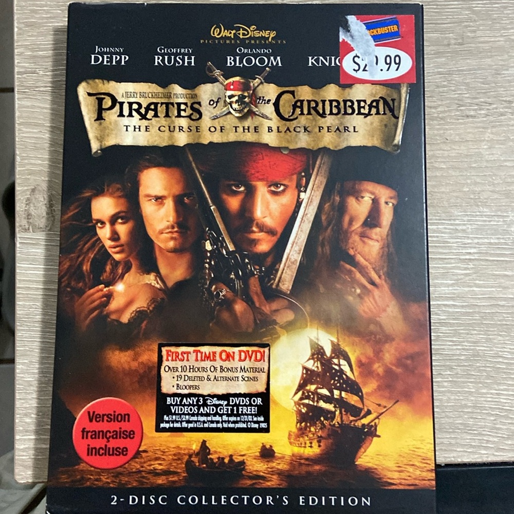 Pirates of the Caribbean: The Curse of the Black Pearl 2 Disc Collector’s DVD